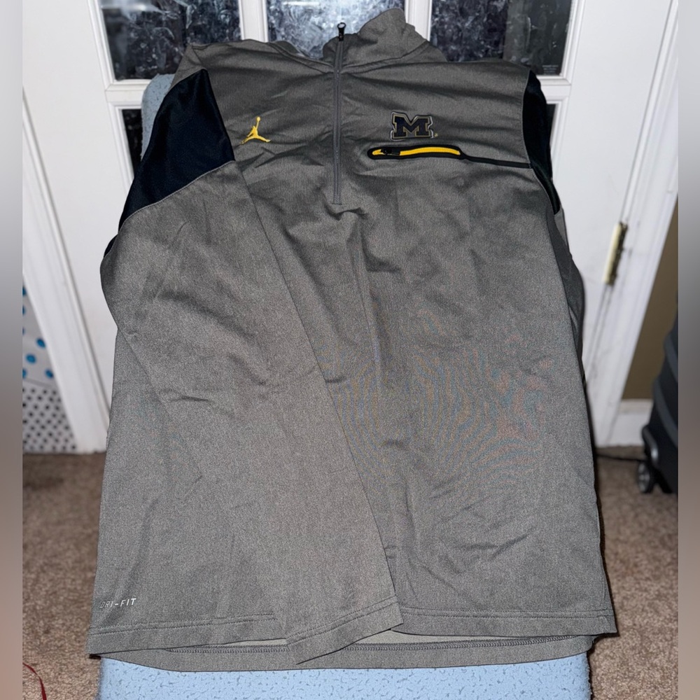 Michigan Wolverines Quarter Zip - Jordan Brand - Men’s XL
